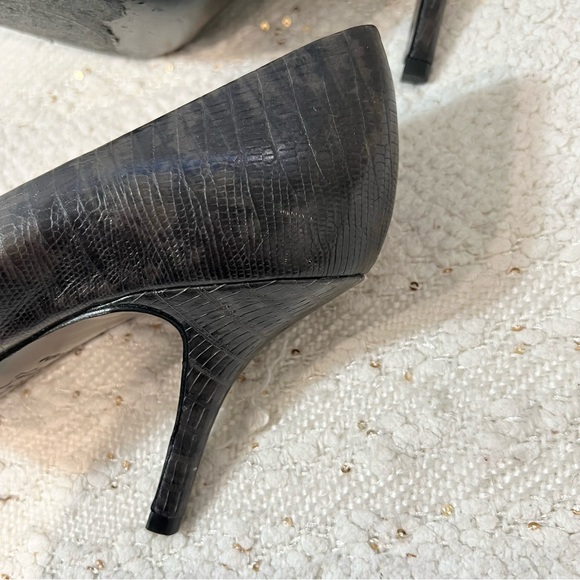 Tory Burch Heels Gray/Black Snake and Croc Print Leather Pointed Toe Pumps 9.5 - Picture 5 of 12